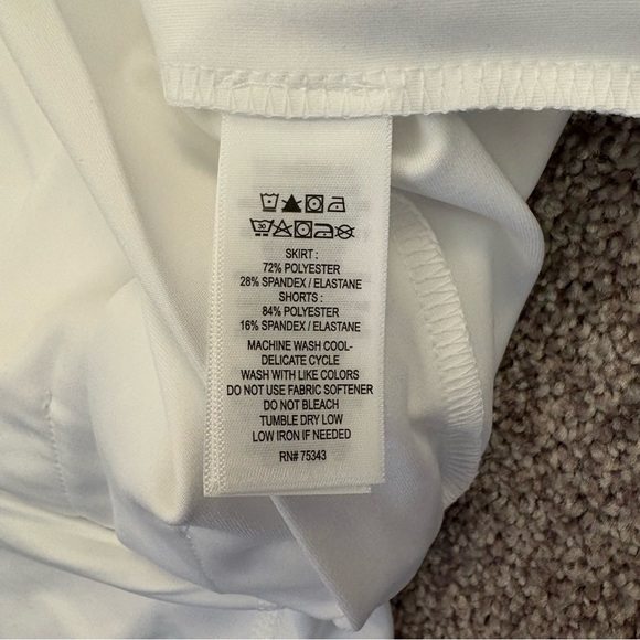 Tommy Bahama Womens White Pleated Skort Size L Golf Quick Dry Stretch UPF 50 NWT - Picture 14 of 14